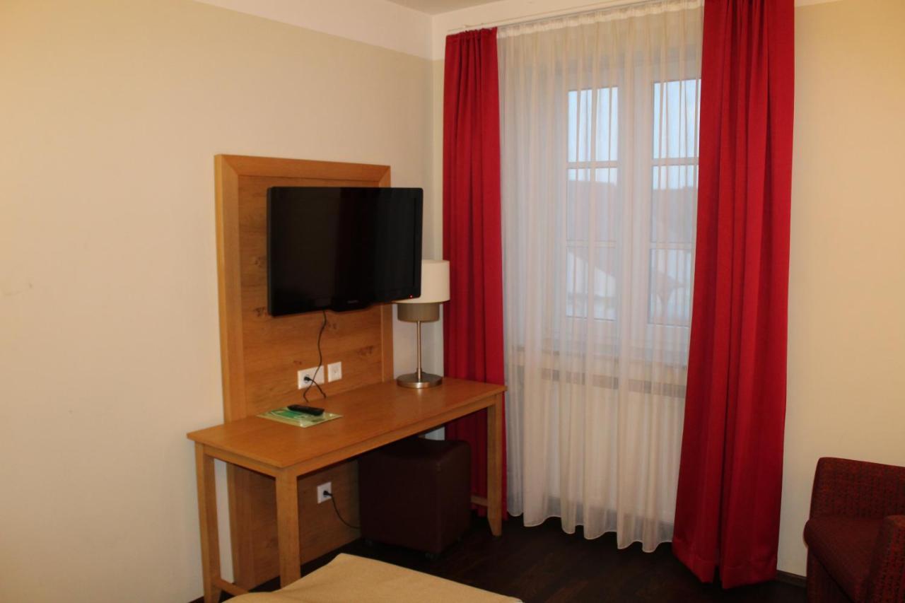 Hotel Brauereigasthof Amberger Kosching Экстерьер фото